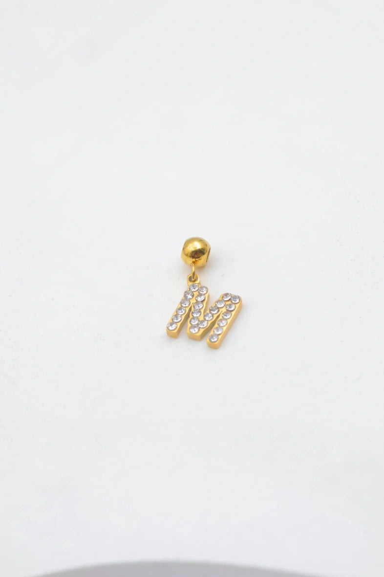 Pendentif lettre M - DORÉ